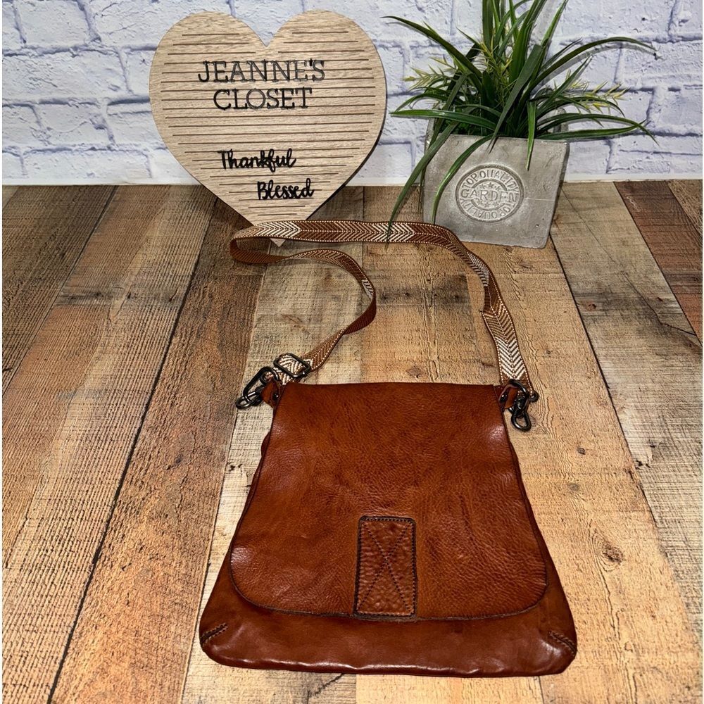 Campomaggi cognac Italian leather flap shoulder bag (not original strap)